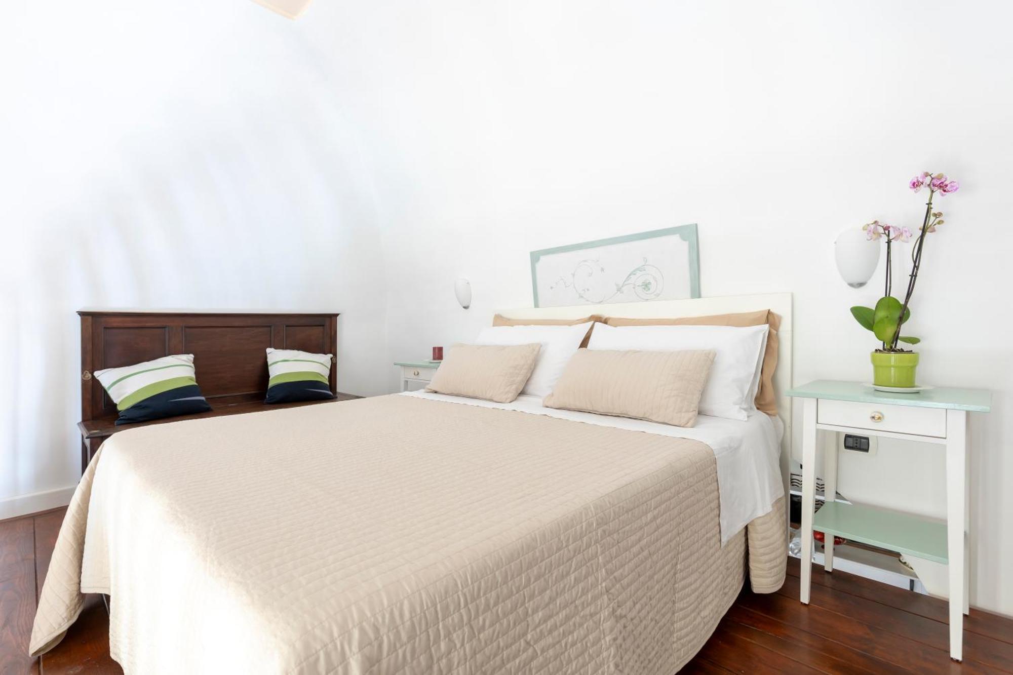 Niloufar Residence Napoli Bagian luar foto