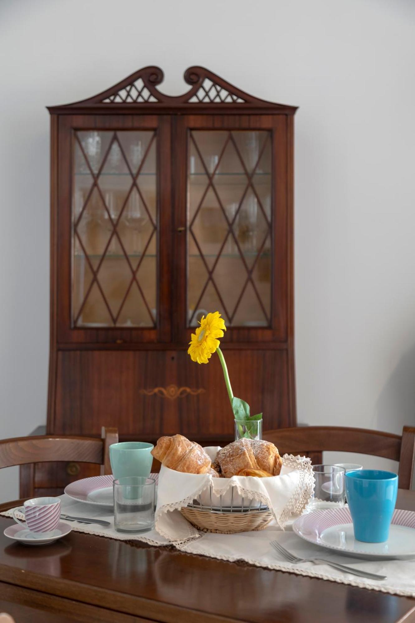 Niloufar Residence Napoli Bagian luar foto