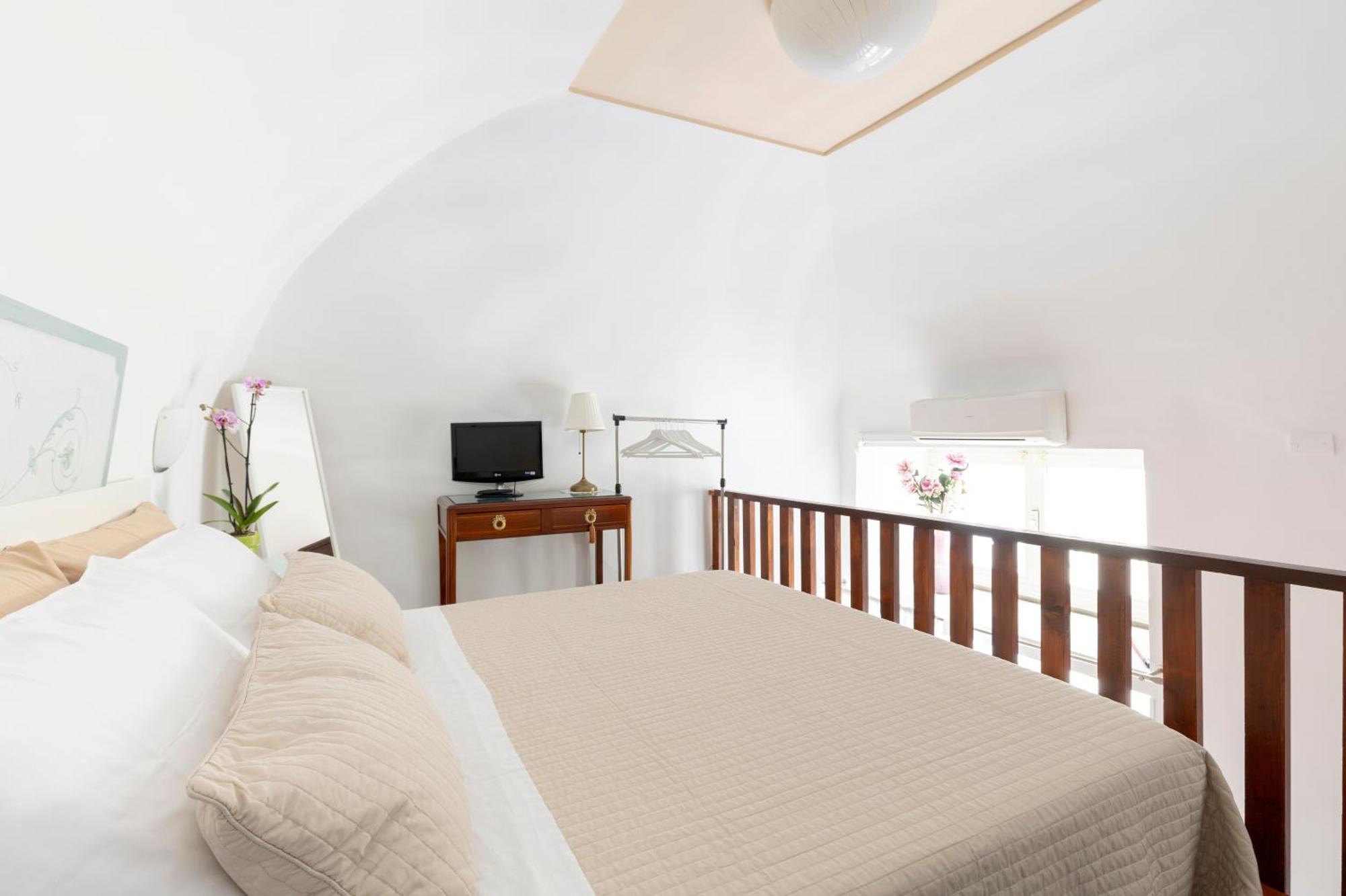 Niloufar Residence Napoli Bagian luar foto
