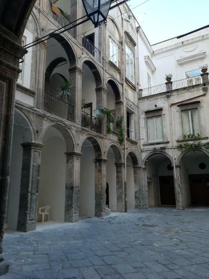 Niloufar Residence Napoli Bagian luar foto